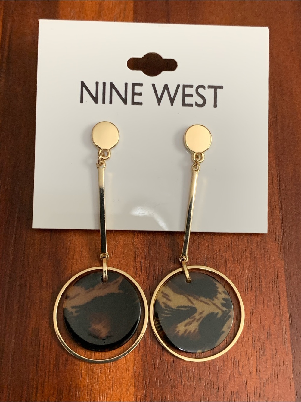 NWT Nine West gold tone brown & black circle earrings
